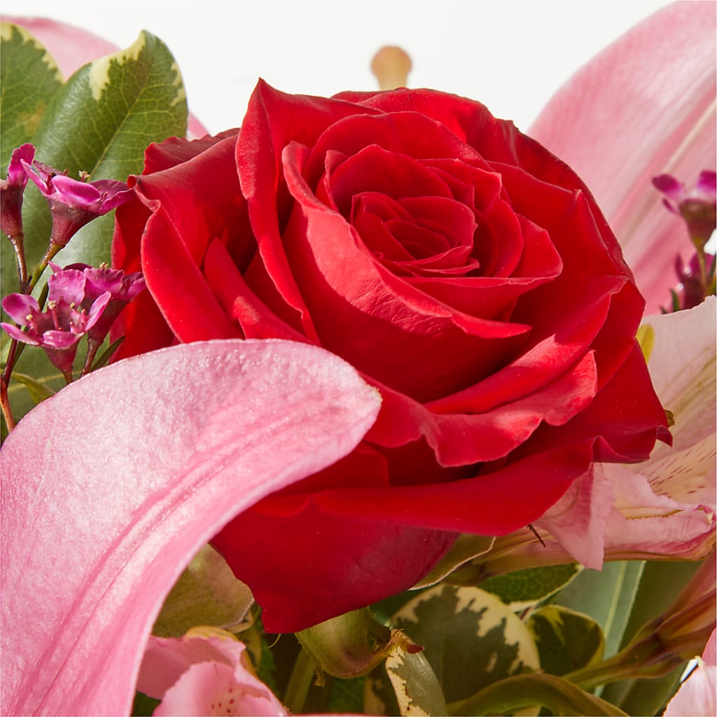 Lucky in Love Bouquet –  Latino Flowers, Bensalem PA